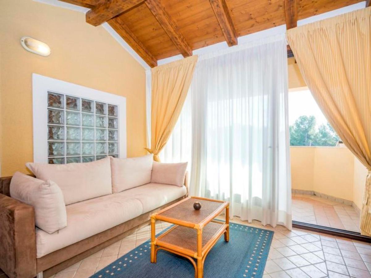 Apartments Villa Rossella 1 Ровинь Экстерьер фото