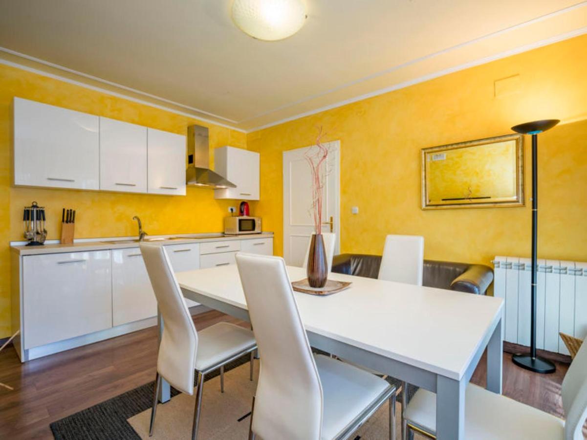 Apartments Villa Rossella 1 Ровинь Экстерьер фото