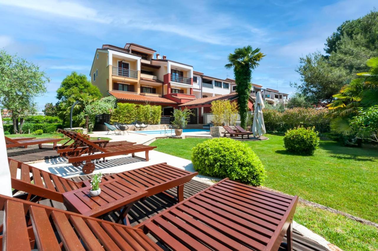 Apartments Villa Rossella 1 Ровинь Экстерьер фото