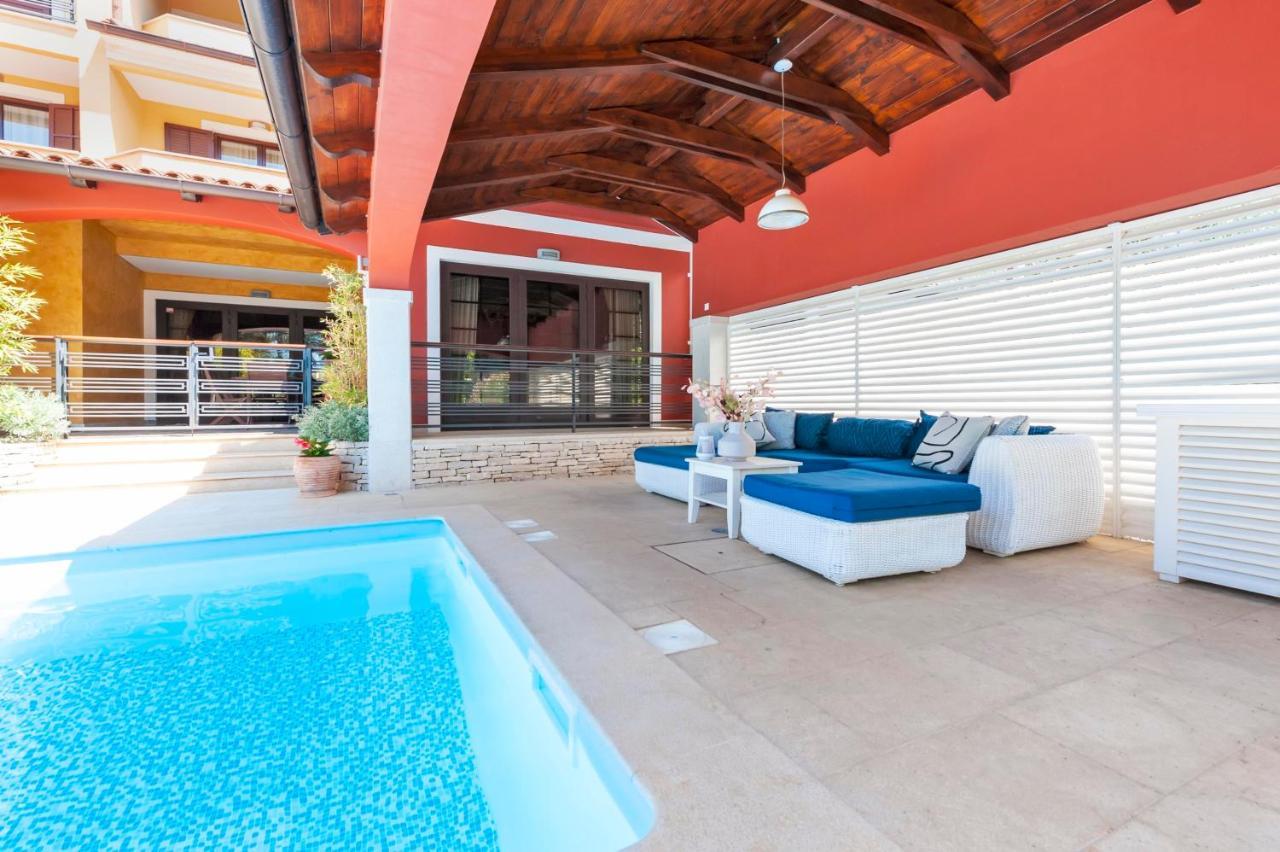 Apartments Villa Rossella 1 Ровинь Экстерьер фото