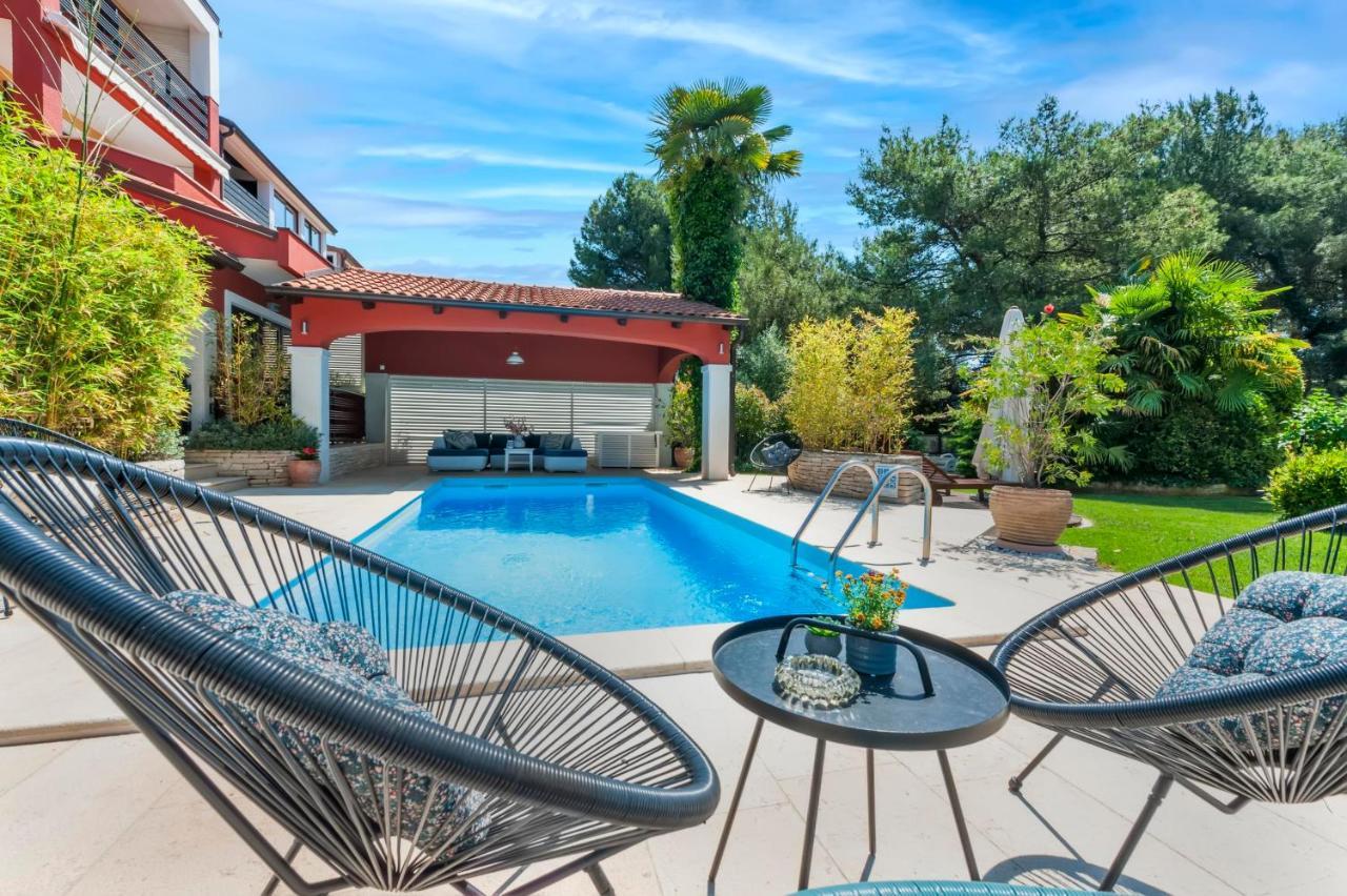 Apartments Villa Rossella 1 Ровинь Экстерьер фото