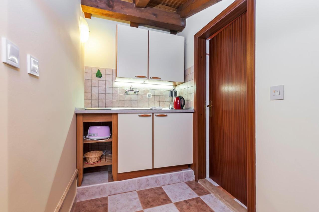 Apartments Villa Rossella 1 Ровинь Экстерьер фото