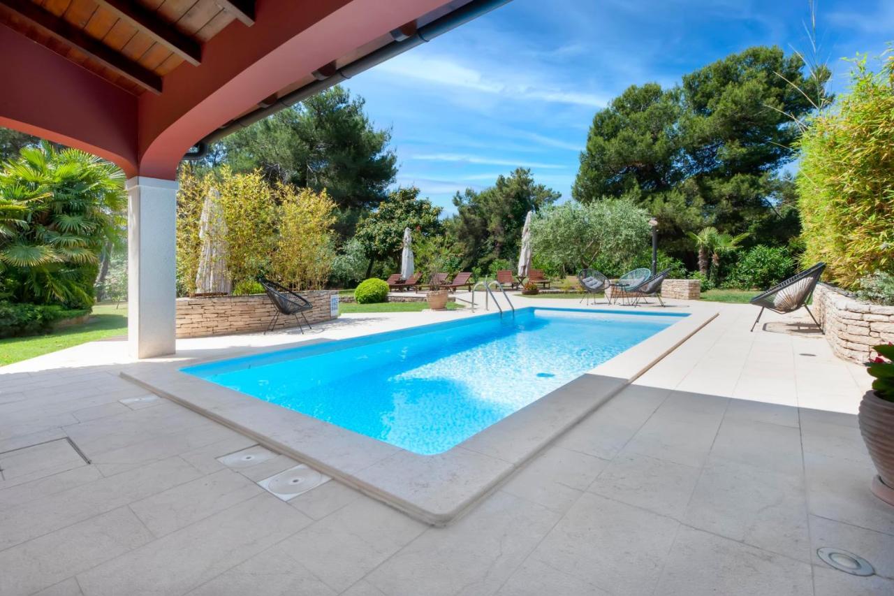 Apartments Villa Rossella 1 Ровинь Экстерьер фото