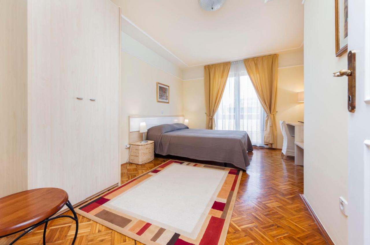 Apartments Villa Rossella 1 Ровинь Экстерьер фото