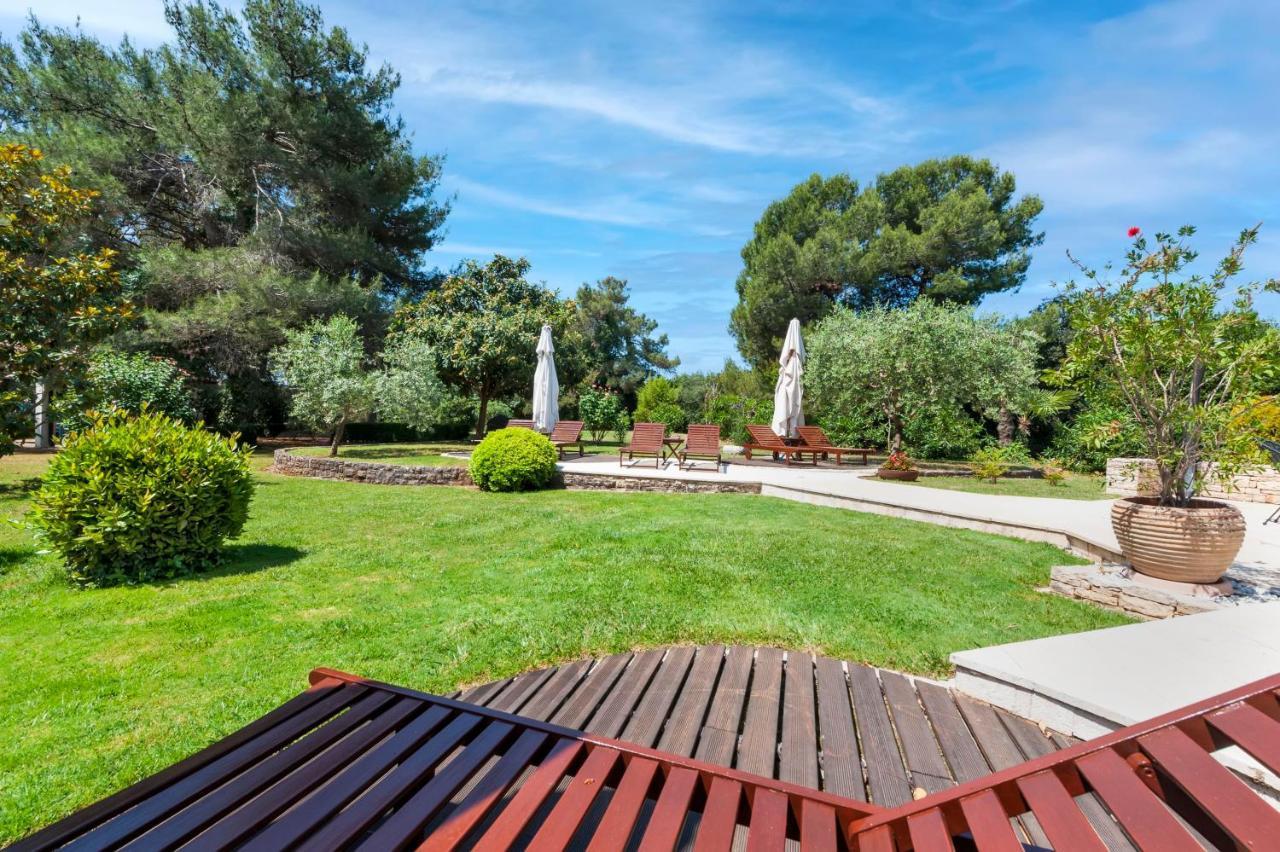 Apartments Villa Rossella 1 Ровинь Экстерьер фото