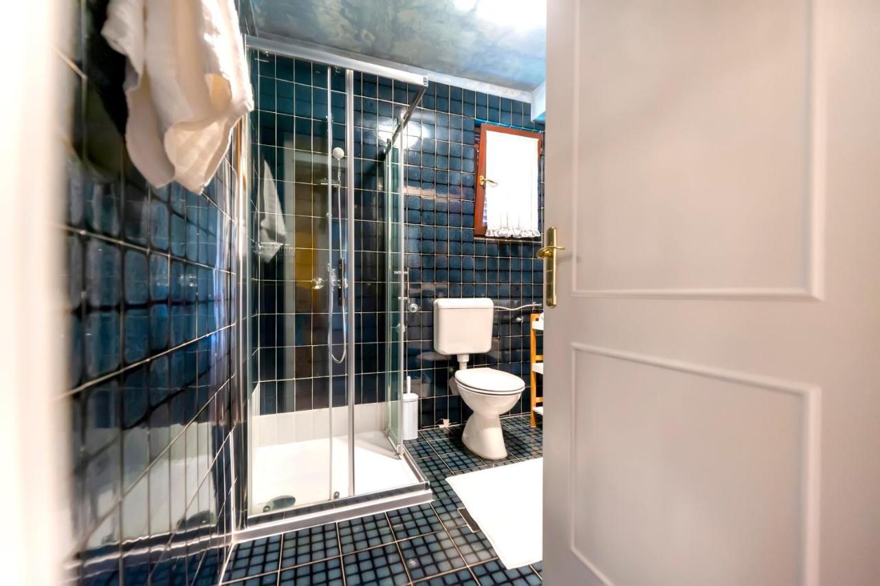 Apartments Villa Rossella 1 Ровинь Экстерьер фото