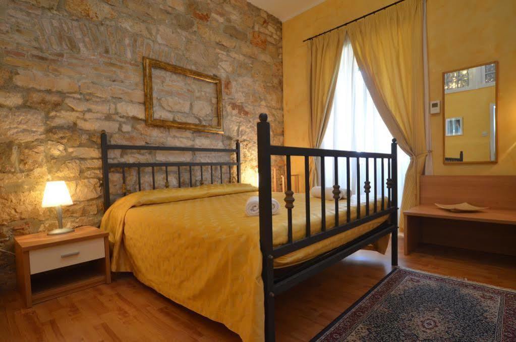 Apartments Villa Rossella 1 Ровинь Экстерьер фото